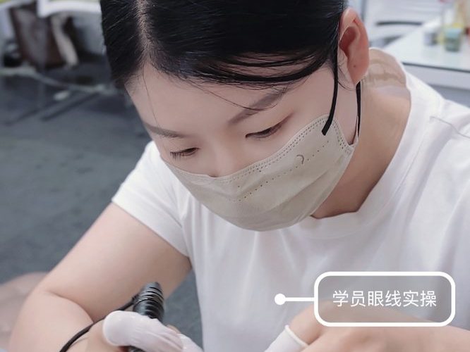 半永久眼线(美瞳线)适合谁?恢复期和补色要多久