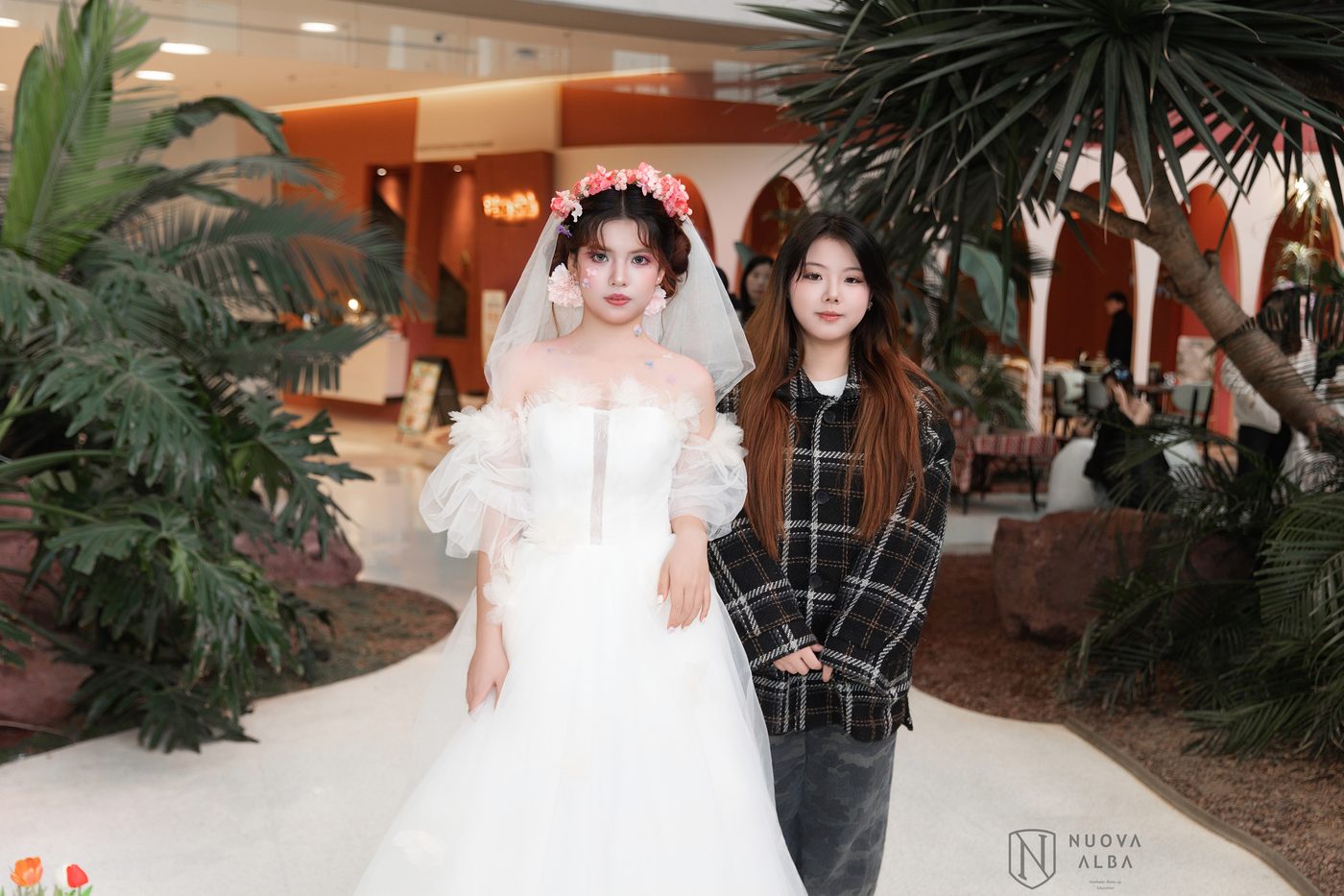 新娘跟妆一天赚多少?入行前先算清这笔账